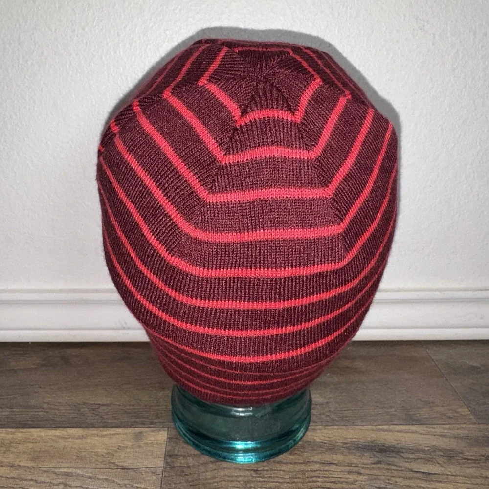 Columbia Women's Reversible Maroon Pink Beanie